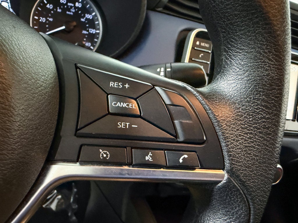 2024 Nissan Versa 1.6 SV