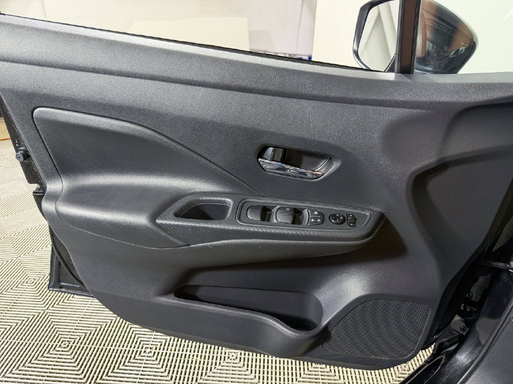 2024 Nissan Versa 1.6 SV