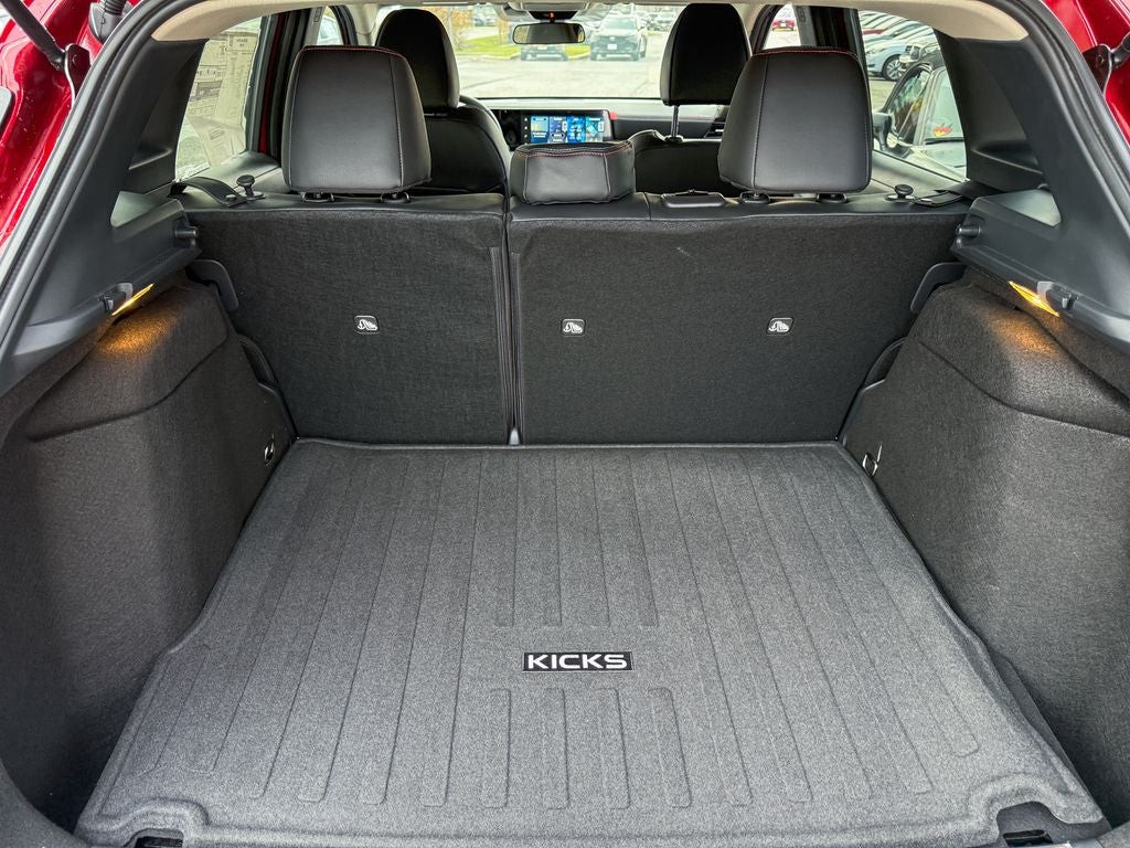 2026 Nissan Kicks SR