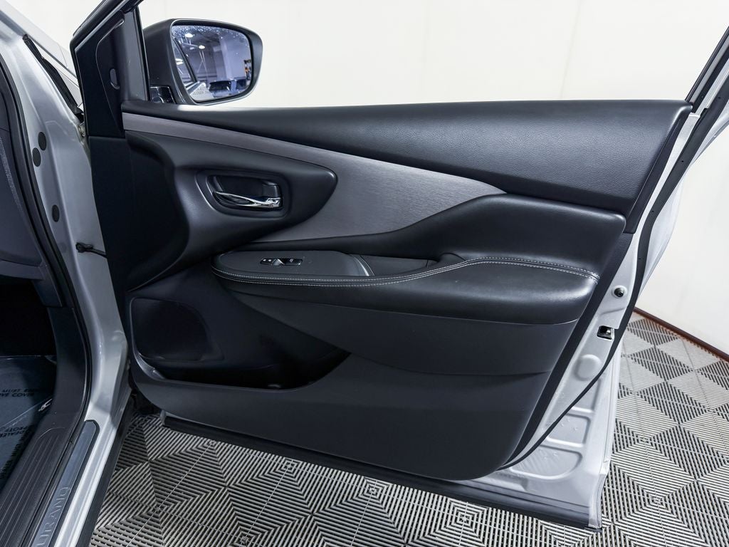 2022 Nissan Murano SV