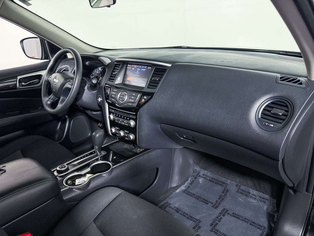 2020 Nissan Pathfinder S