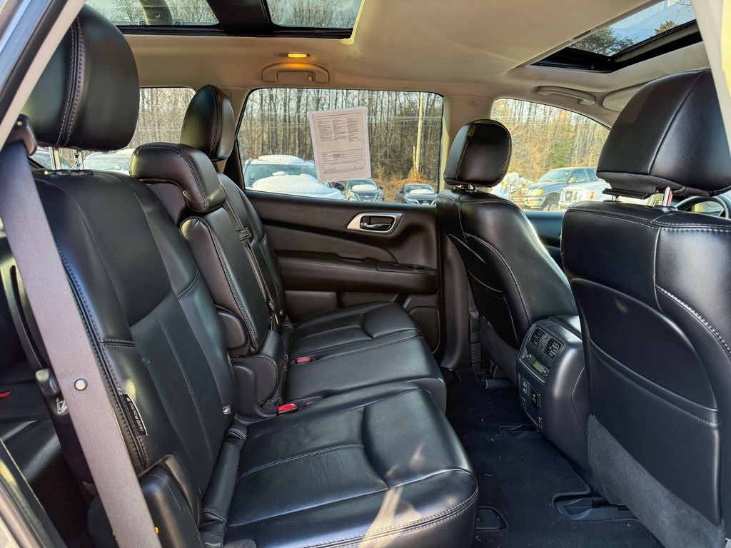 2018 Nissan Pathfinder SL