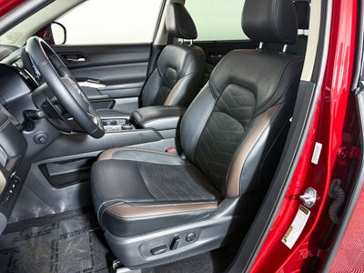 2022 Nissan Pathfinder Platinum