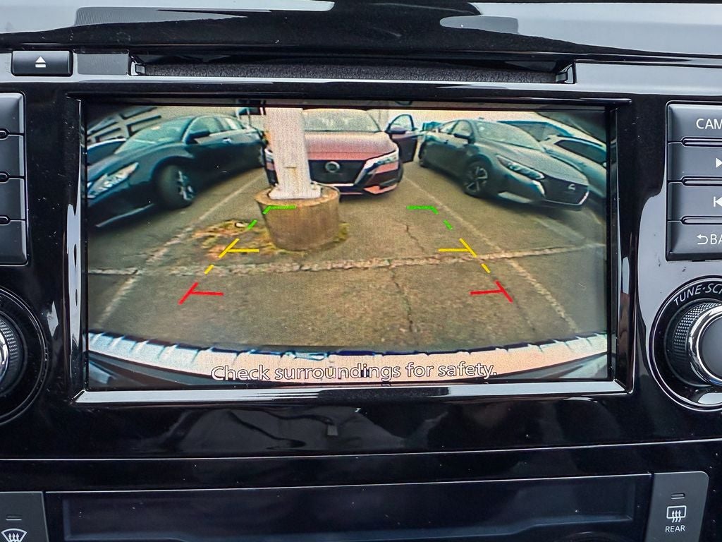 2022 Nissan Rogue Sport SV