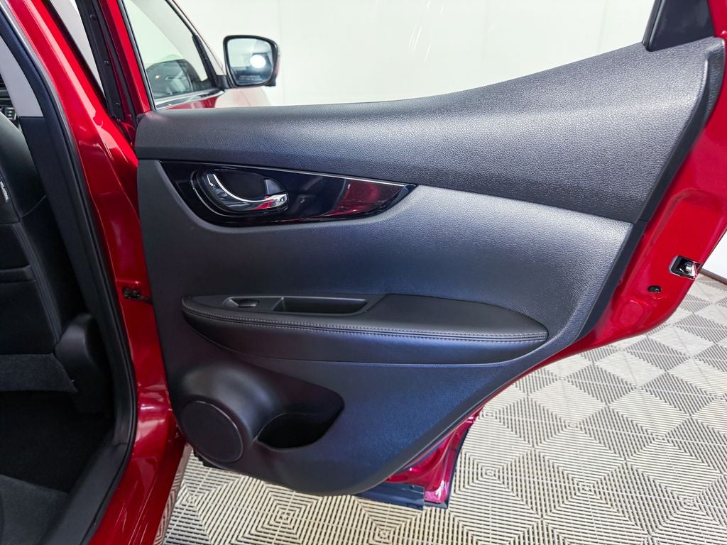 2022 Nissan Rogue Sport SL