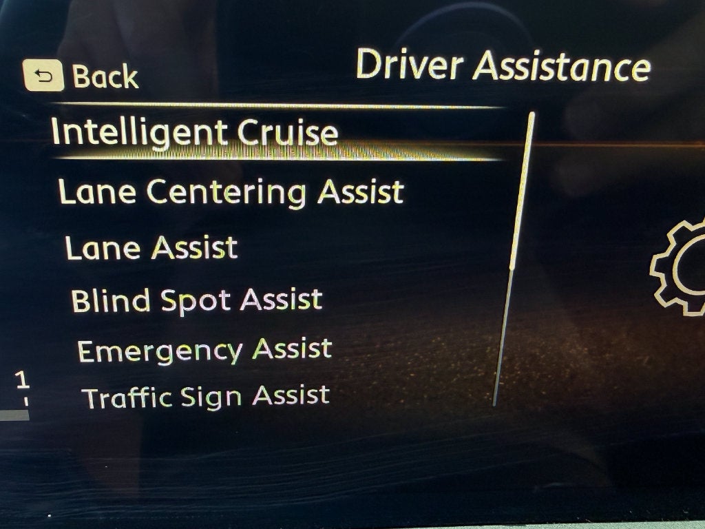 2025 INFINITI QX80 LUXE