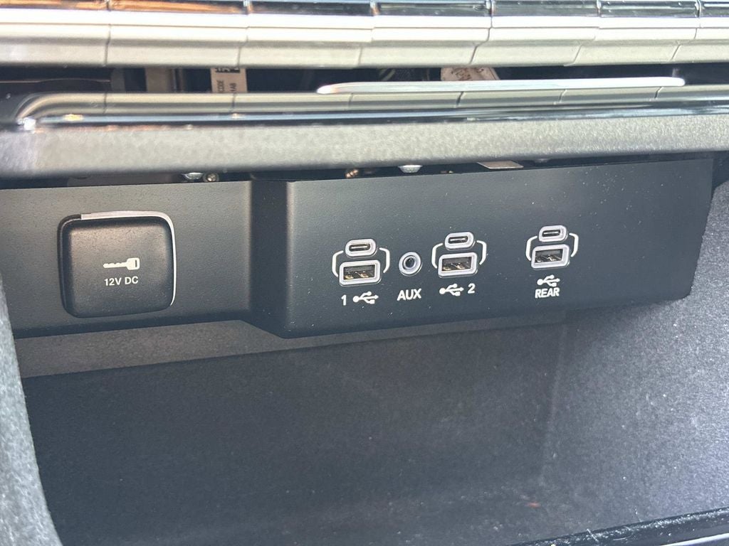 2023 Jeep Wagoneer L Base