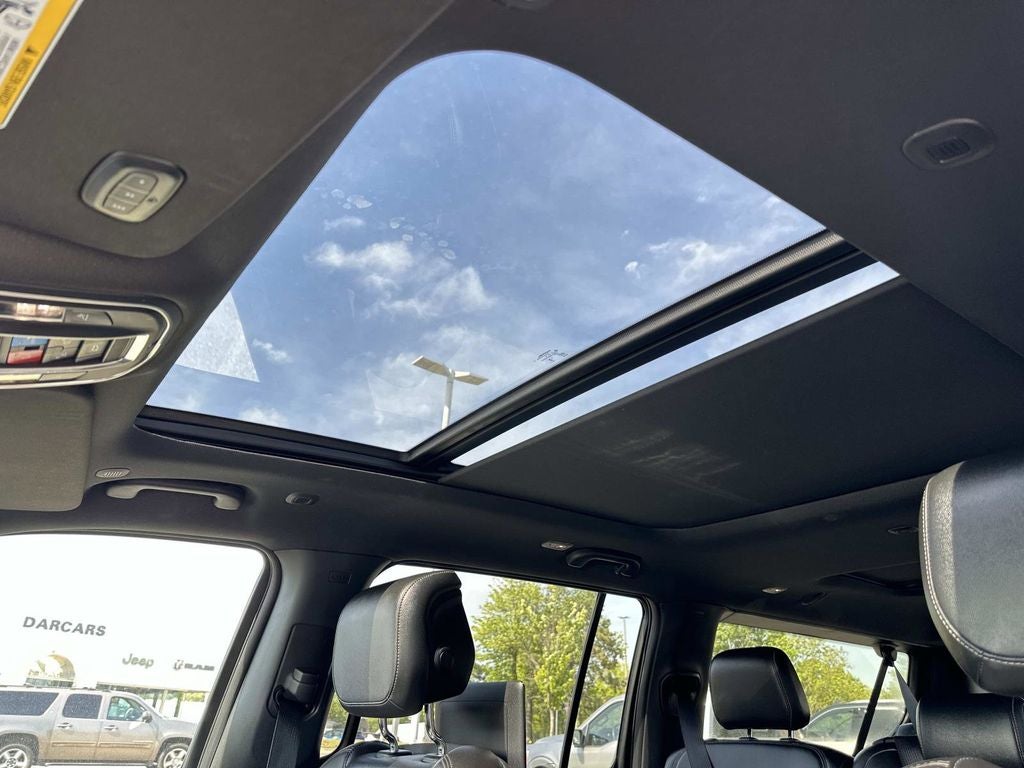 2023 Jeep Wagoneer L Base