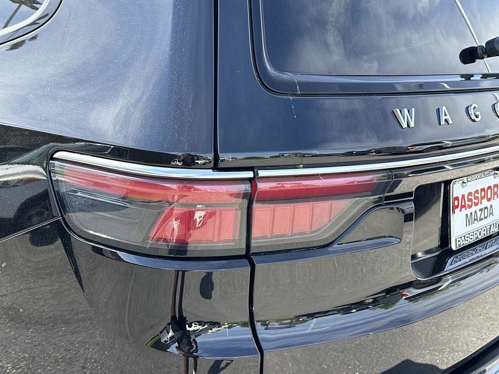 2023 Jeep Wagoneer L Base