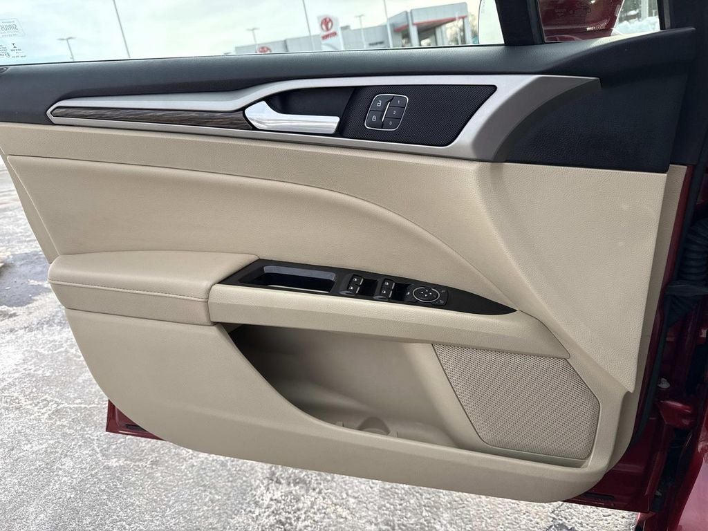 2015 Ford Fusion Hybrid SE