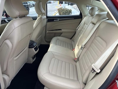 2015 Ford Fusion Hybrid SE