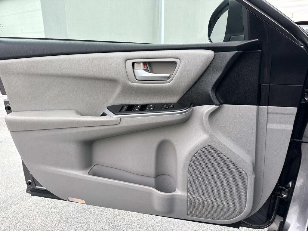 2016 Toyota Camry XLE