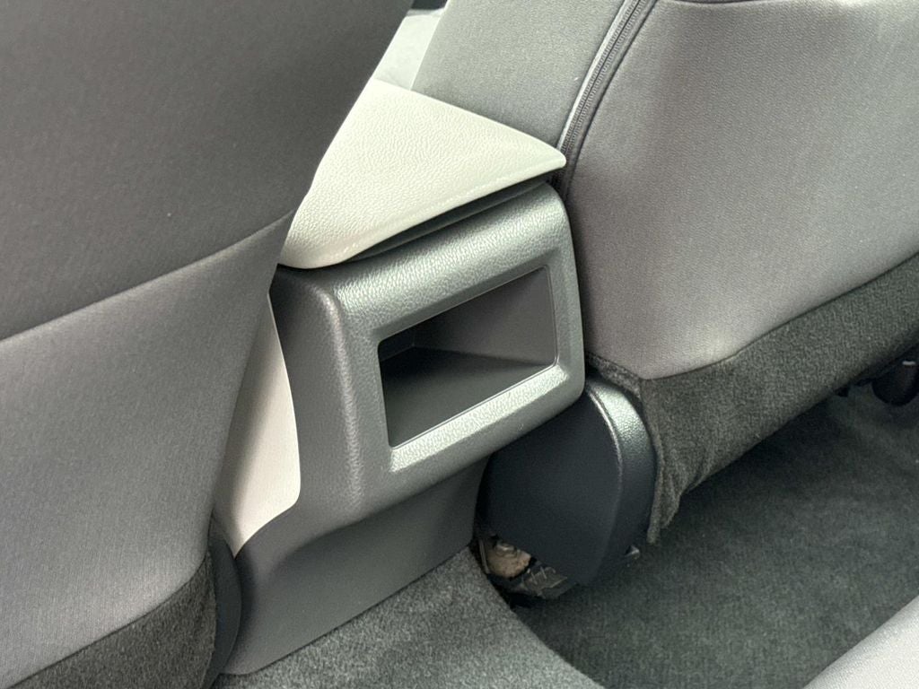 2023 Toyota Camry Hybrid LE