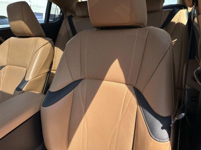 2022 Lexus ES 350 Ultra Luxury