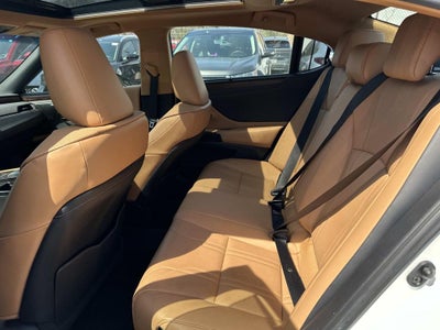 2022 Lexus ES 350 Ultra Luxury