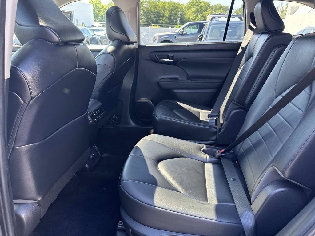 2023 Toyota Highlander Hybrid XLE