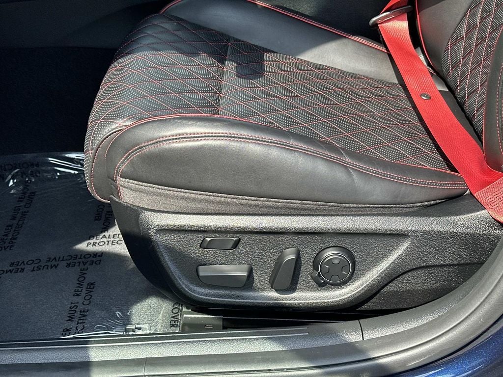 2023 Genesis G70 3.3T Sport Prestige Package (04)