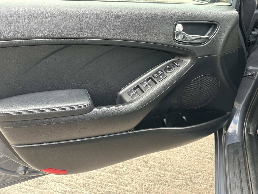 2016 Kia Forte5 SX