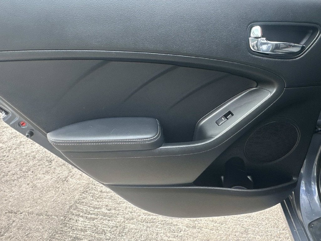 2016 Kia Forte5 SX