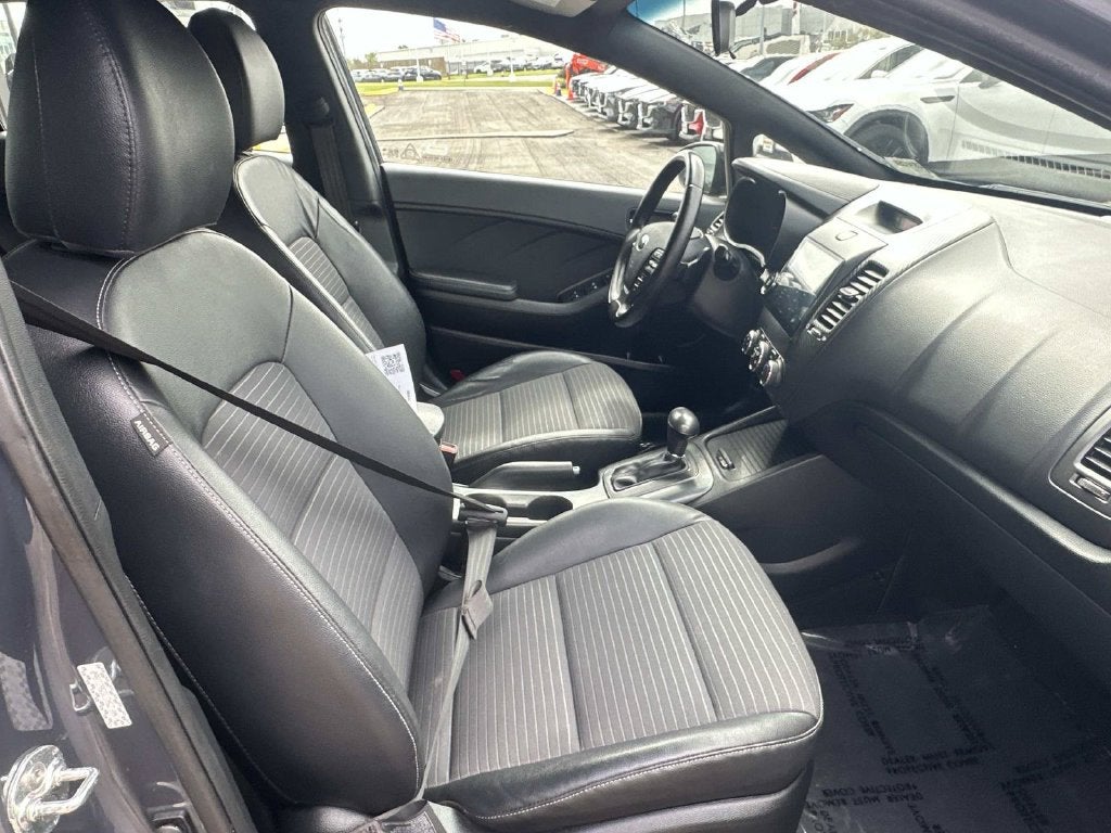 2016 Kia Forte5 SX