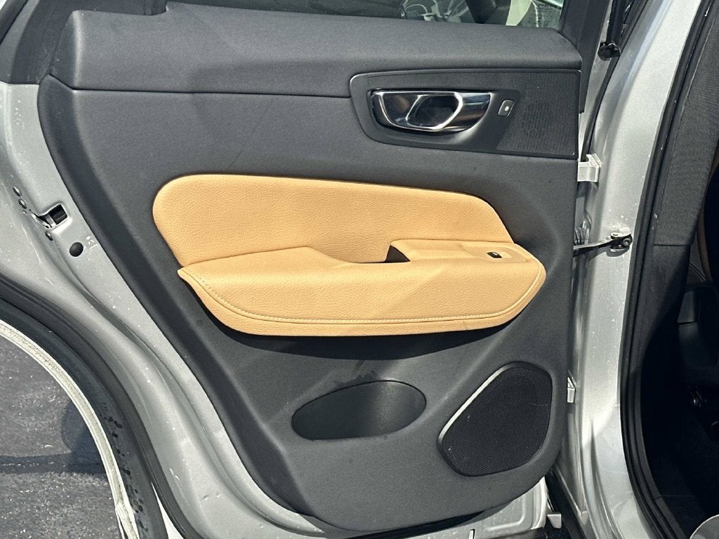 2019 Volvo XC60 T5 Inscription