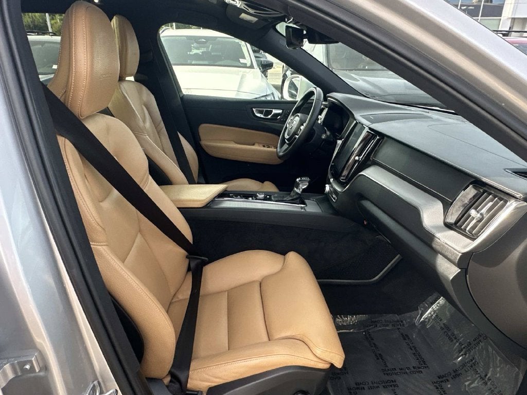 2019 Volvo XC60 T5 Inscription