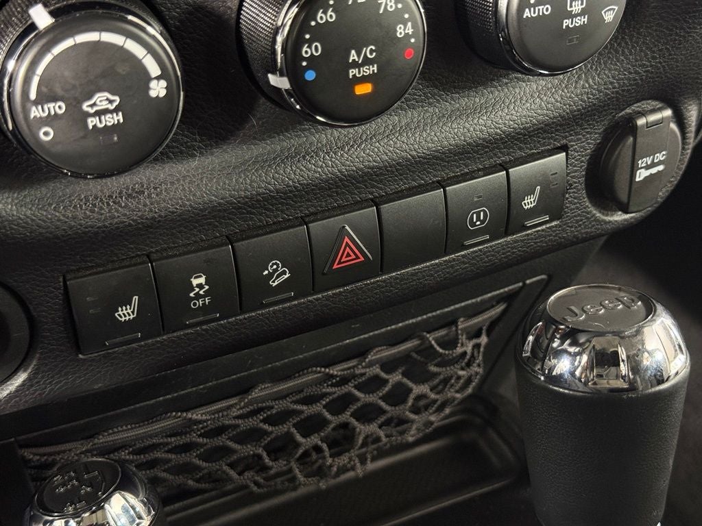 2015 Jeep Wrangler Unlimited Sahara Altitude