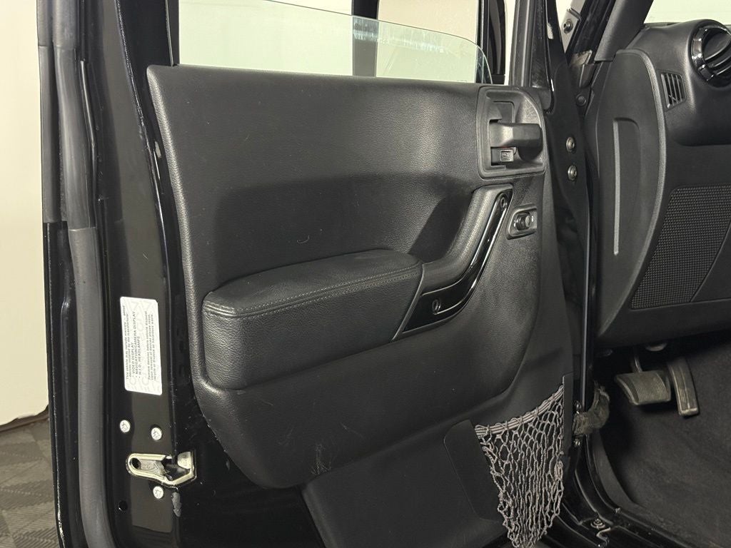 2015 Jeep Wrangler Unlimited Sahara Altitude