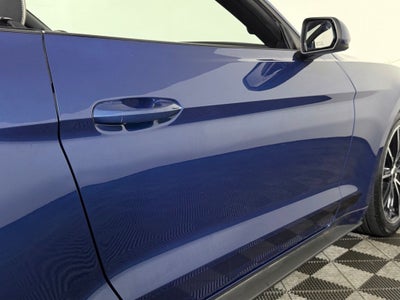 2022 Ford Mustang EcoBoost
