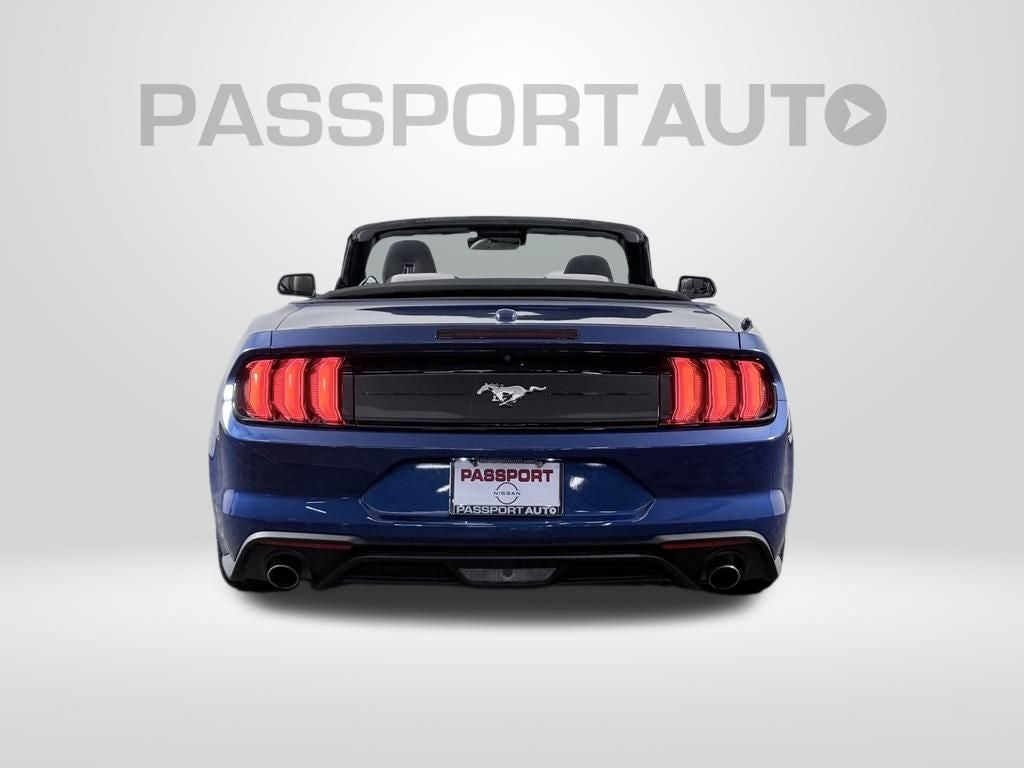 2022 Ford Mustang EcoBoost