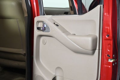 2010 Nissan Frontier LE