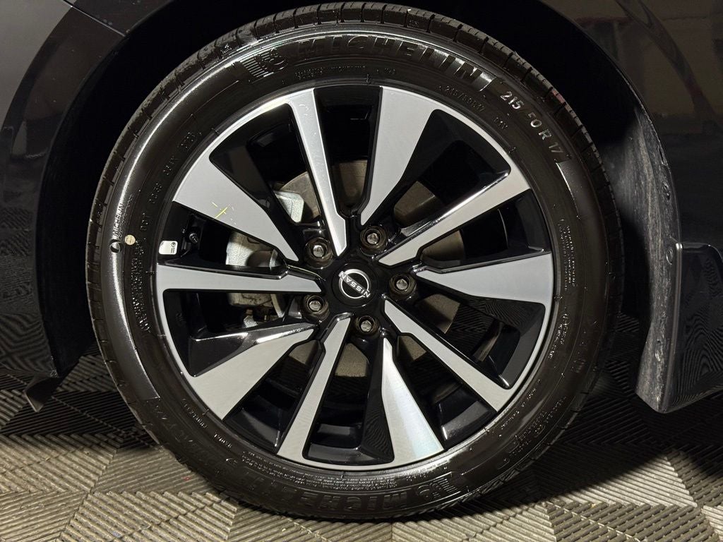 2025 Nissan Sentra SV Nissan Certified
