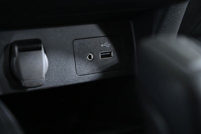 2025 Nissan Versa 1.6 SV Nissan Certified