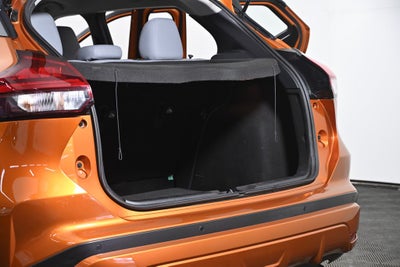 2021 Nissan Kicks SR