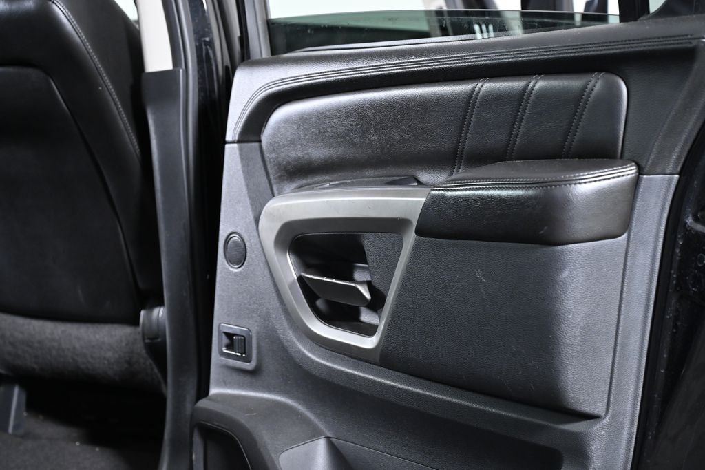 2015 Nissan Armada SL