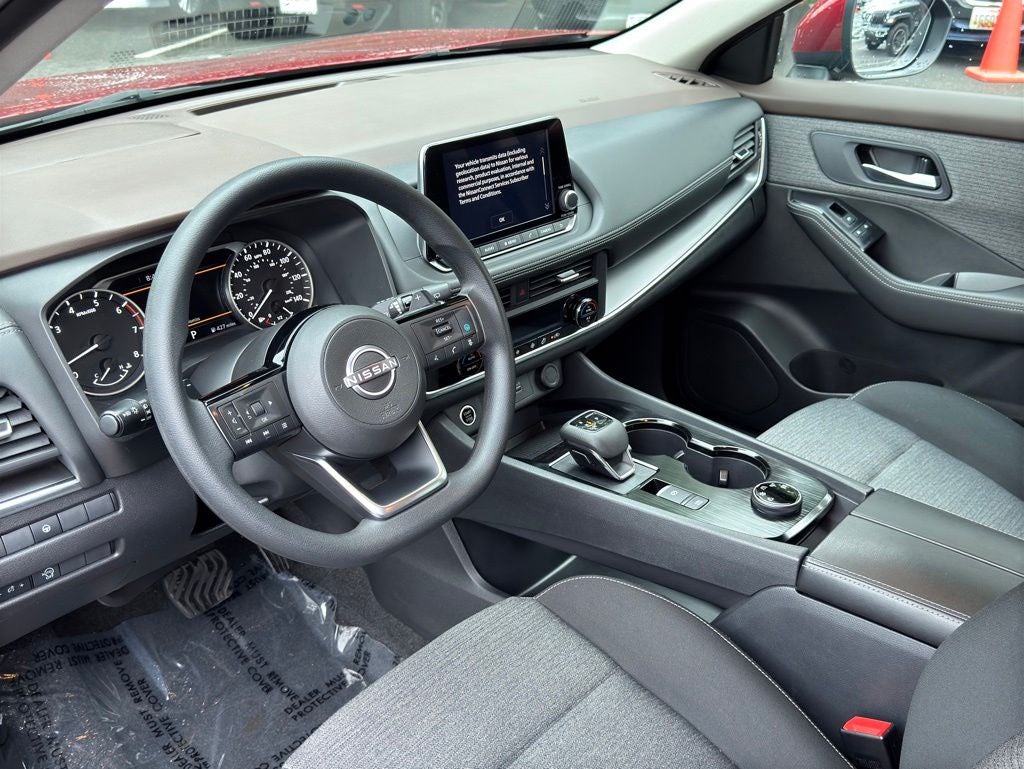 2023 Nissan Rogue SV Nissan Certified