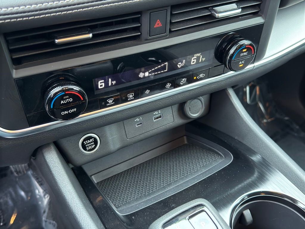 2023 Nissan Rogue SV Nissan Certified