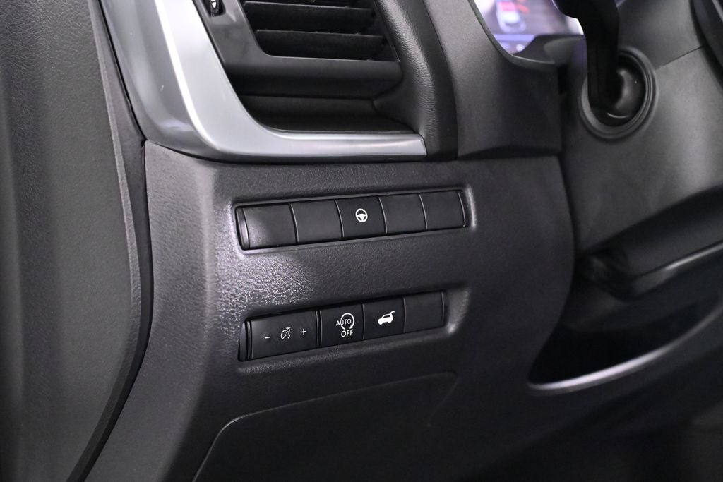 2023 Nissan Rogue SV Premium Nissan Certified