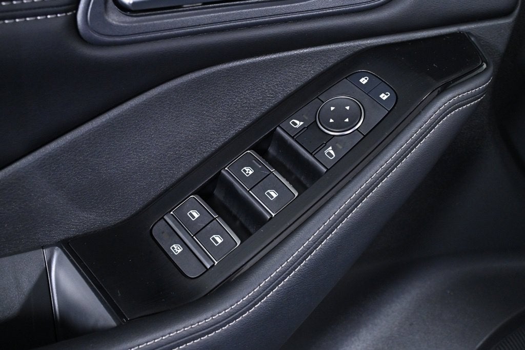 2023 Nissan Rogue SL Nissan Certified