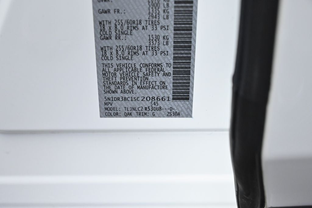 2025 Nissan Pathfinder SV