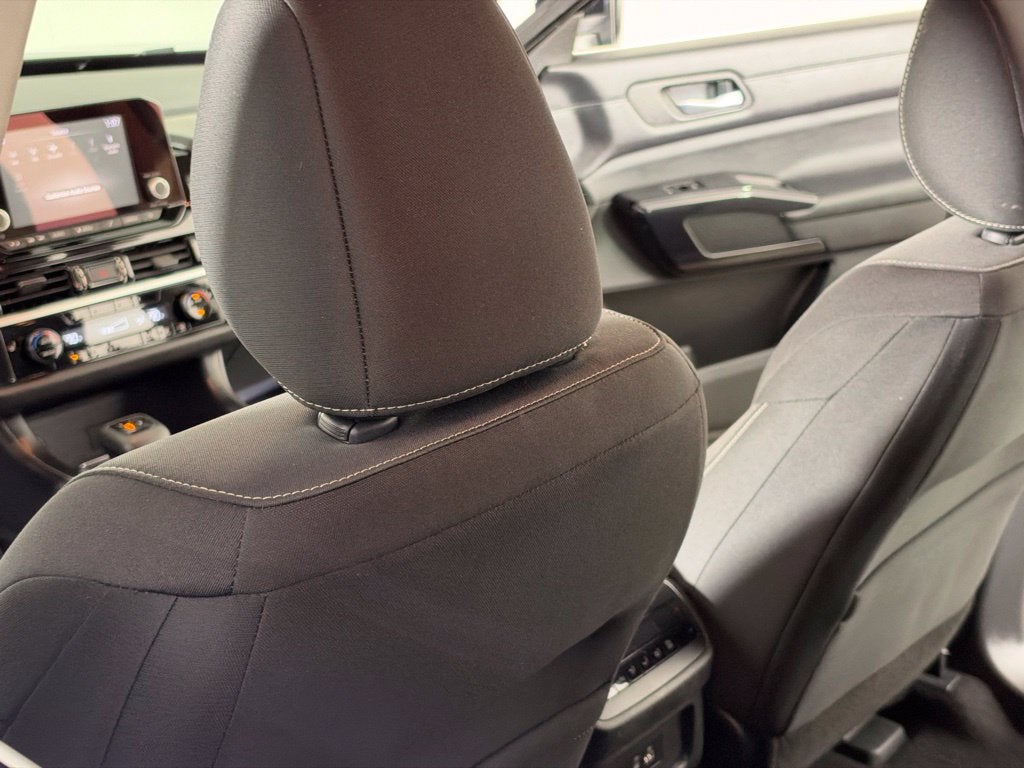 2022 Nissan Pathfinder SV Nissan Certified