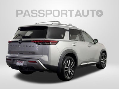 2023 Nissan Pathfinder Platinum