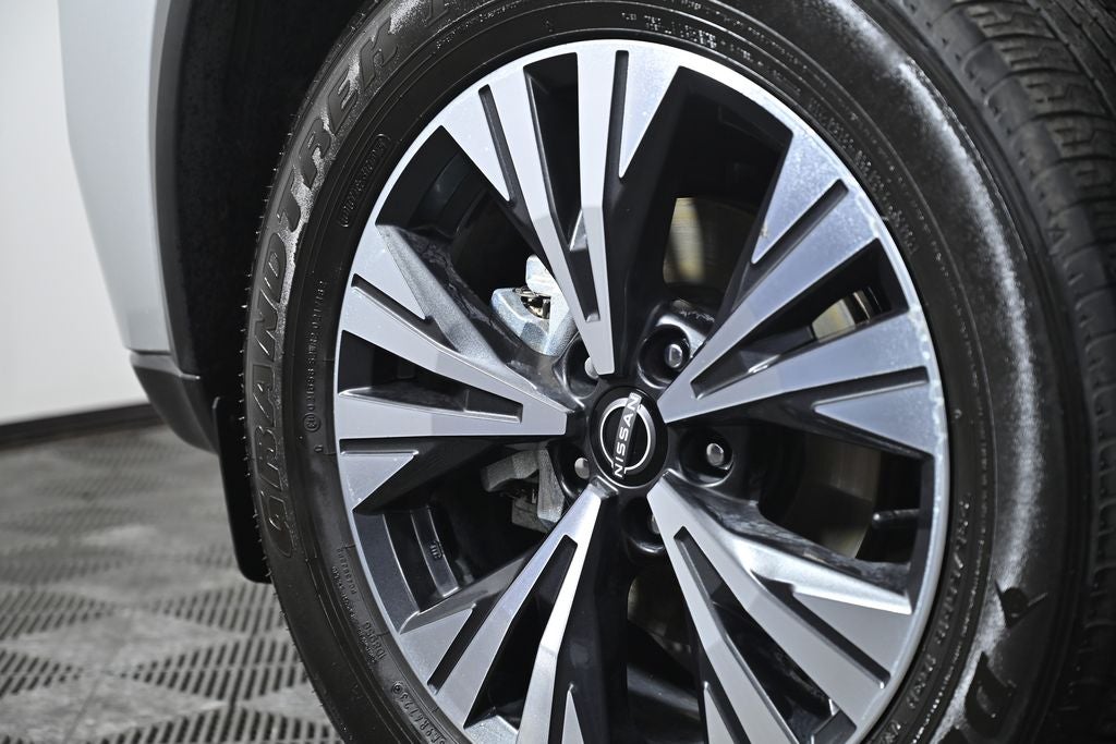 2023 Nissan Rogue SV Nissan Certified