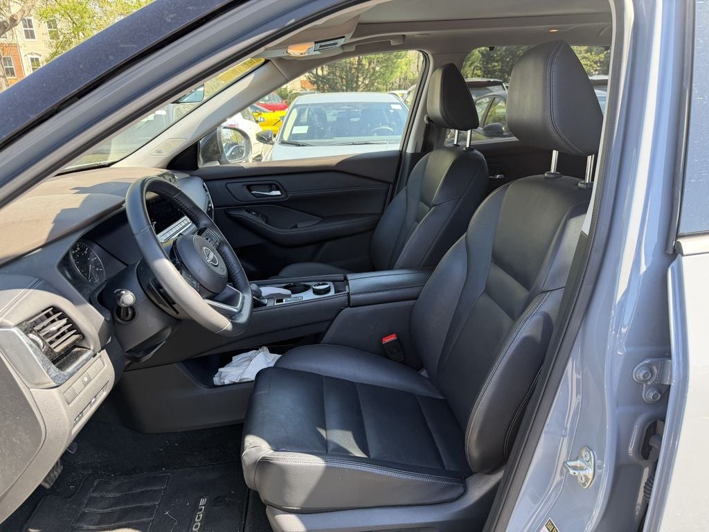 2023 Nissan Rogue SL Premium