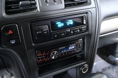 2004 Nissan Pathfinder SE