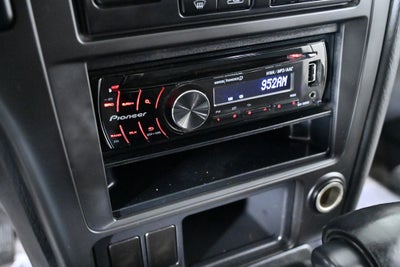 2004 Nissan Pathfinder SE