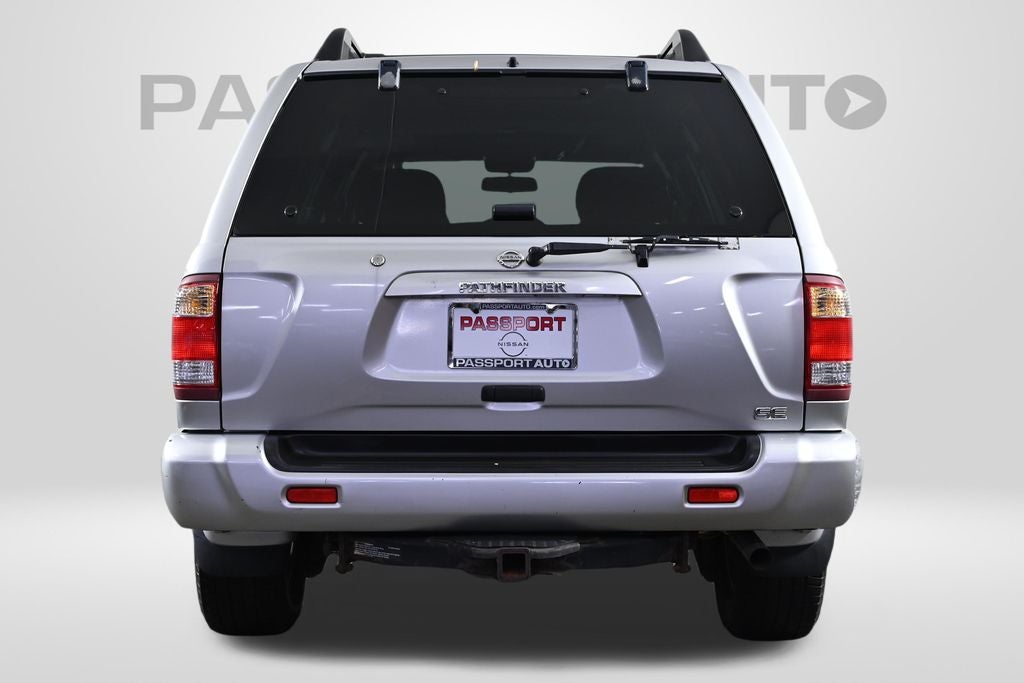 2004 Nissan Pathfinder SE