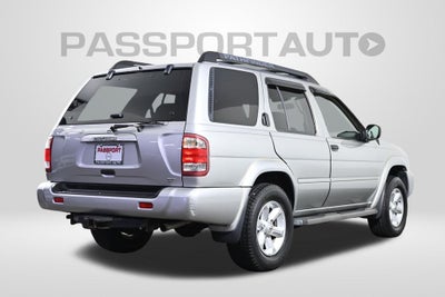 2004 Nissan Pathfinder SE