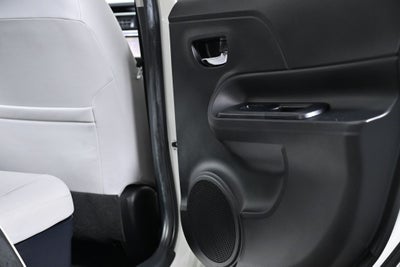 2018 Toyota Prius c Four