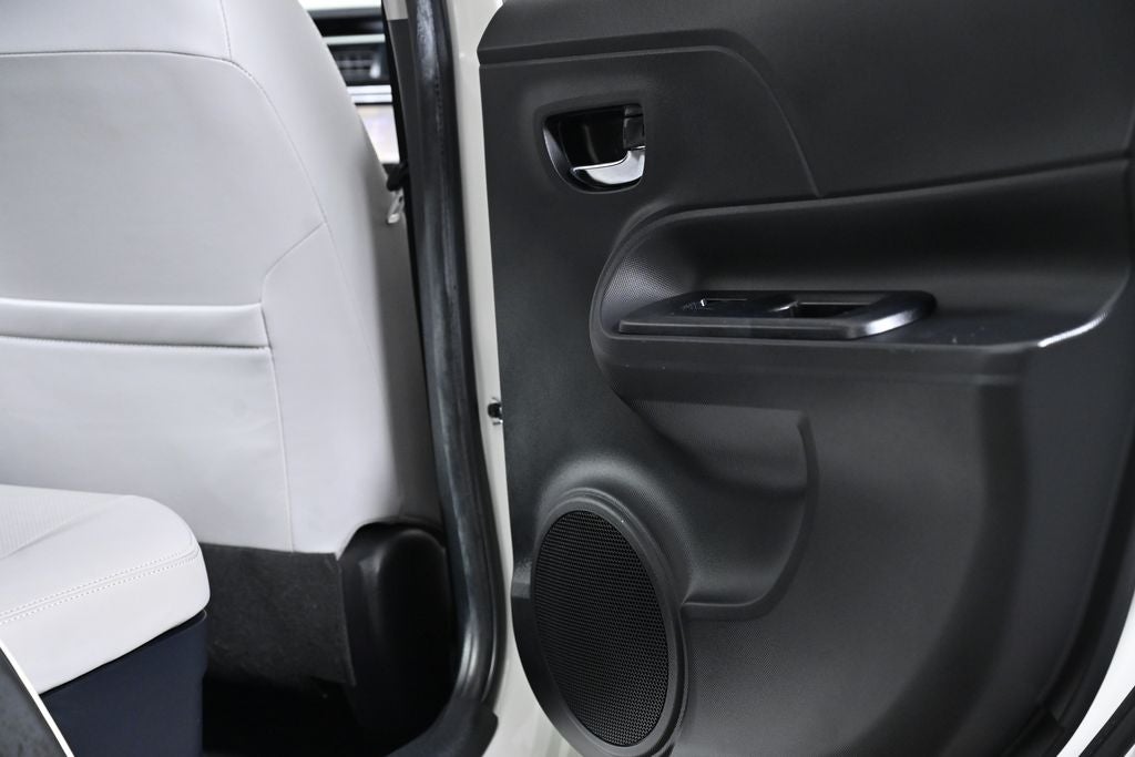 2018 Toyota Prius c Four